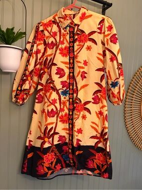 Maude Vivante Ava Dress - size Medium Floral Button-Front Tunic Dress . Gorgeous